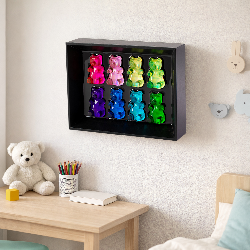 שמיניית דובונים על רקע שחור