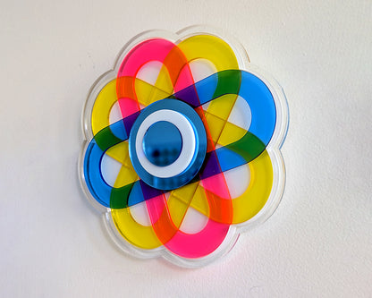 תכשיט קיר פרח צבעוני
