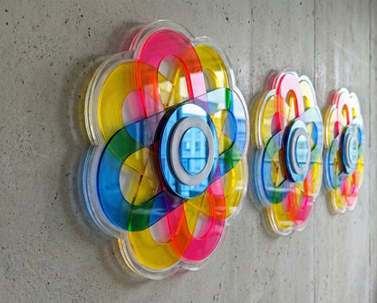 תכשיט קיר פרח צבעוני