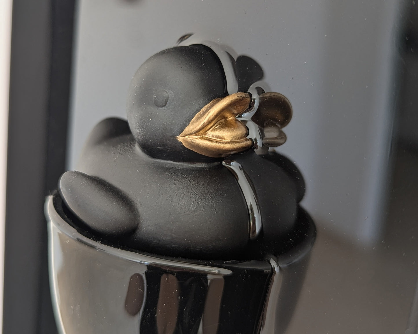 Duck in a Cup - black