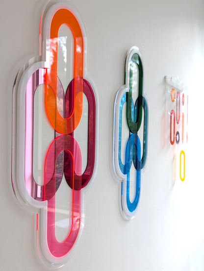 תכשיט קיר משולב מראות כחולות