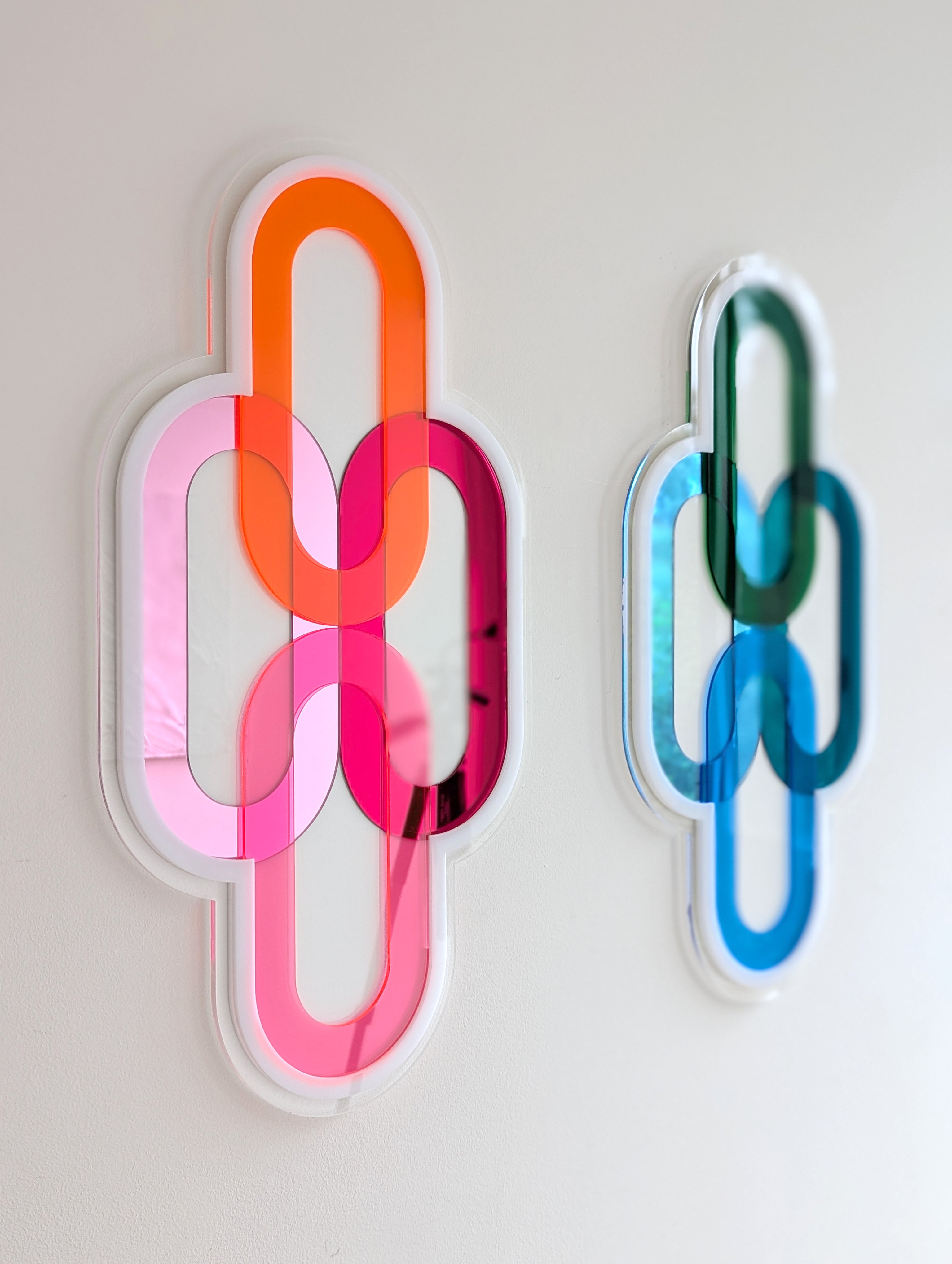 Red & Pink Mirrored Wall Jewel