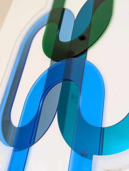 תכשיט קיר משולב מראות כחולות